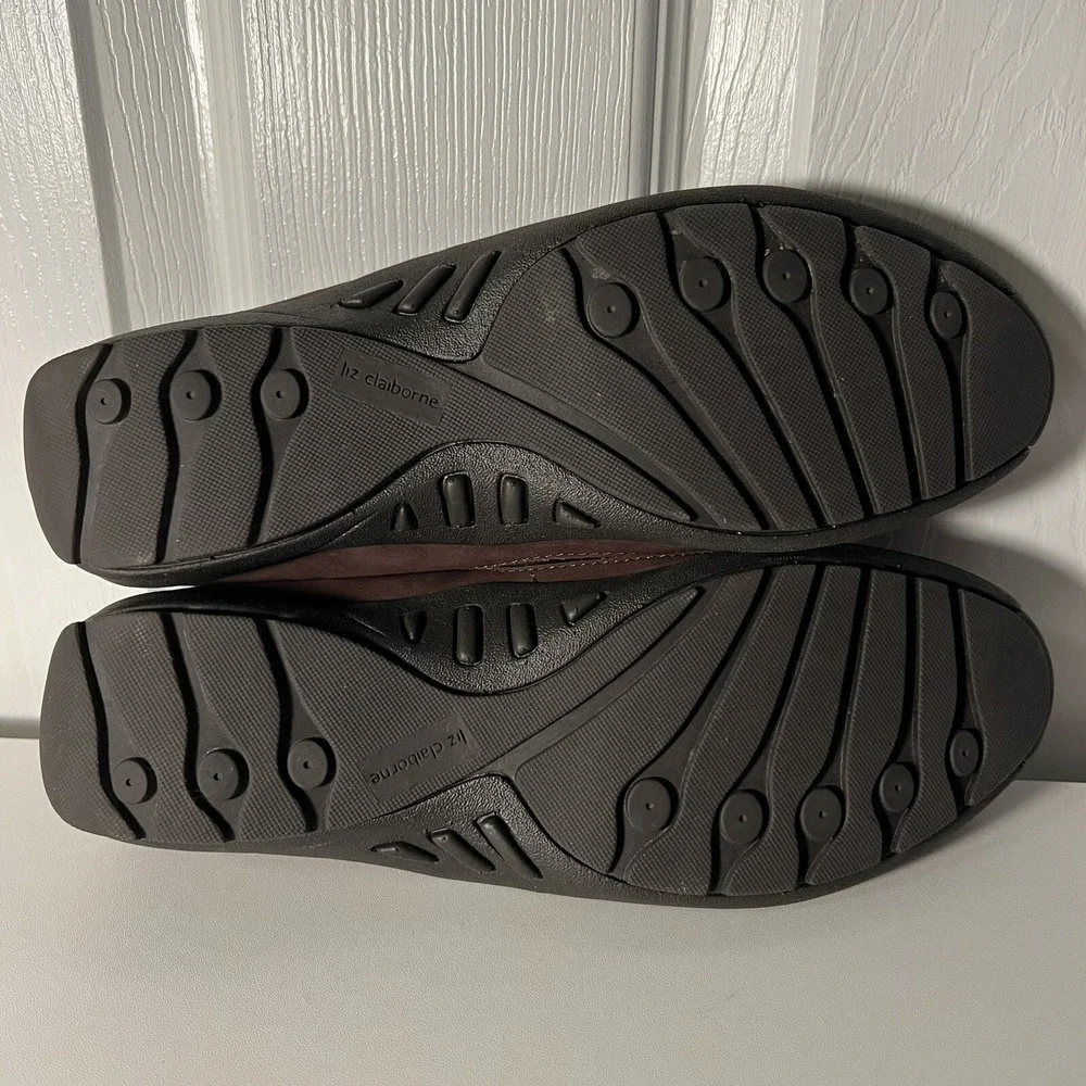 liz claiborne randy Suade flats size 7.5‎ Brown
